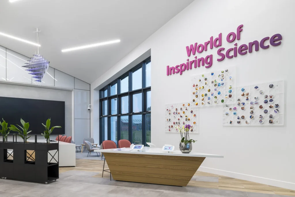 Pic2 Inn Pathway reception