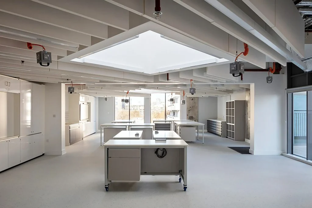 Thames Christian School Teacher Workstation