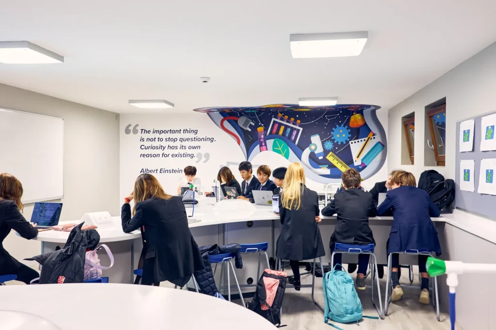 la garenne international school switzerland science laboratory furniture spacestation