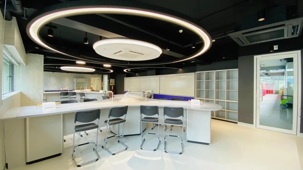 spacestation installation for school in hong kong