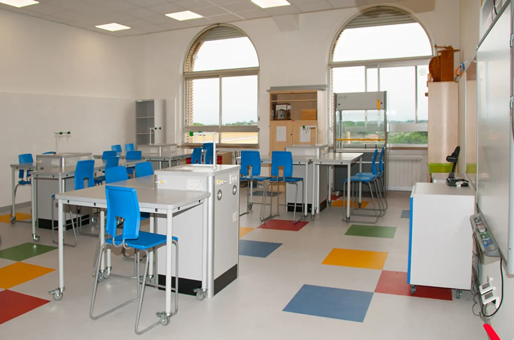 st georges school science lab